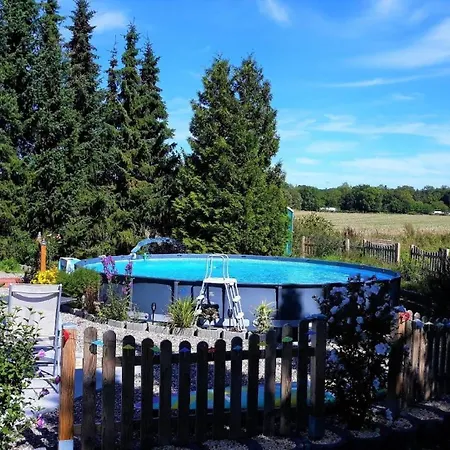 Gemuetliche In Mit Garten, Gemeinschaftlichem Pool Und Grill * Sehlen